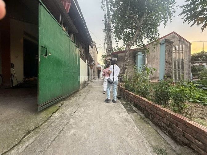 CC CẦN TIỀN VÁN GẤP CHỈ VỚI 3 TỶ XE Ô TÔ VÁO ĐẤT