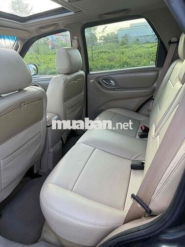 Ford Escape 2005 - 10 km