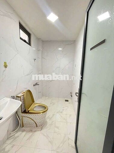 Nhà mới sân vườn gần Đh Y Dược