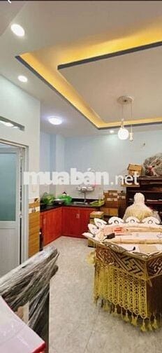 Bán nhà mặt tiền hẻm 576/ Đoàn Văn Bơ, P14 Q4~35m2~nhĩn 4 tỷ xíu.