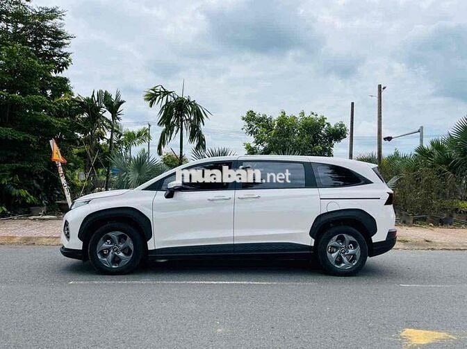 Hyundai Custin 2025 Tiêu Chuẩn 1.5T - 8800 km