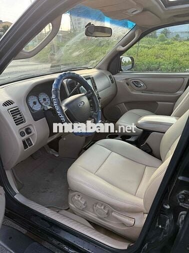 Ford Escape 2005 - 10 km