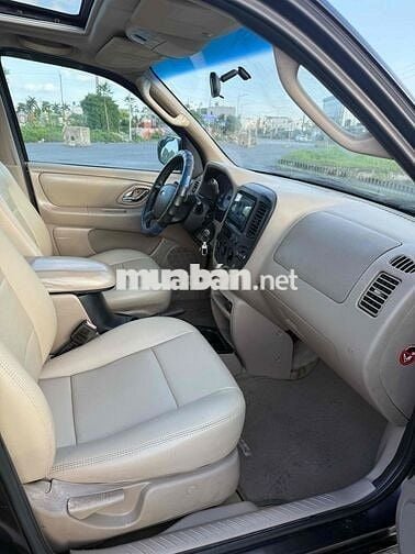 Ford Escape 2005 - 10 km