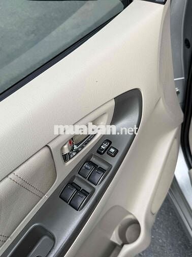 Toyota Innova 2016 2.0E - 95000 km