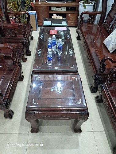 Bán bộ bàn ghế phòng khách bằng gỗ Gỏ đẹp, chất lượng. 