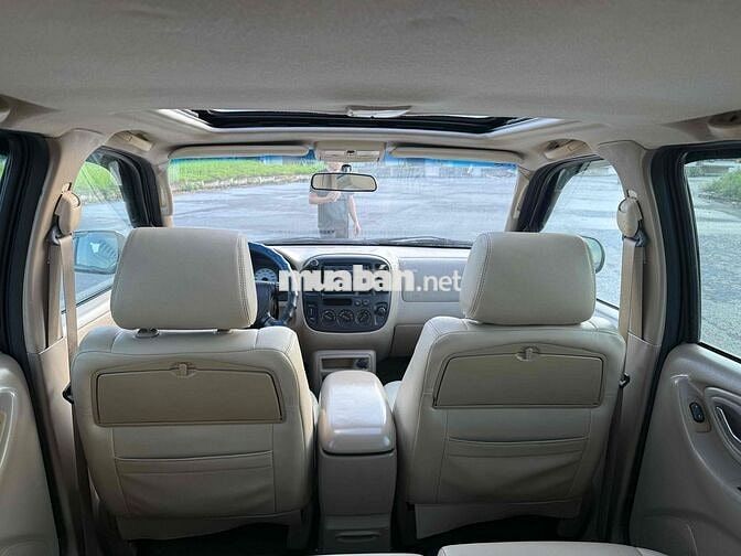 Ford Escape 2005 - 10 km