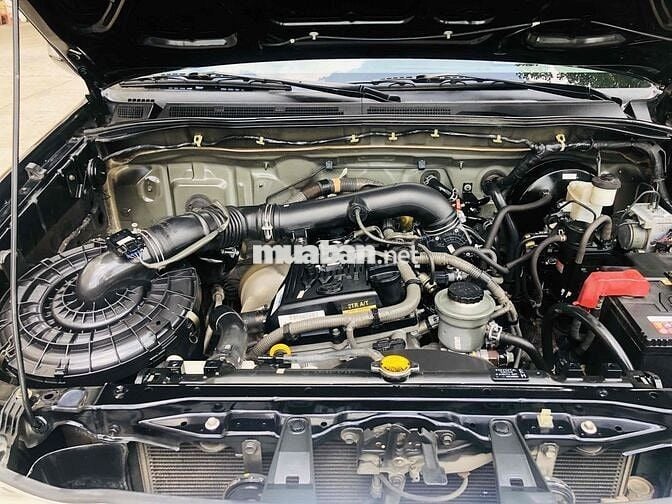 Toyota Fortuner 2013 2.7V 4x2 - 140000 km