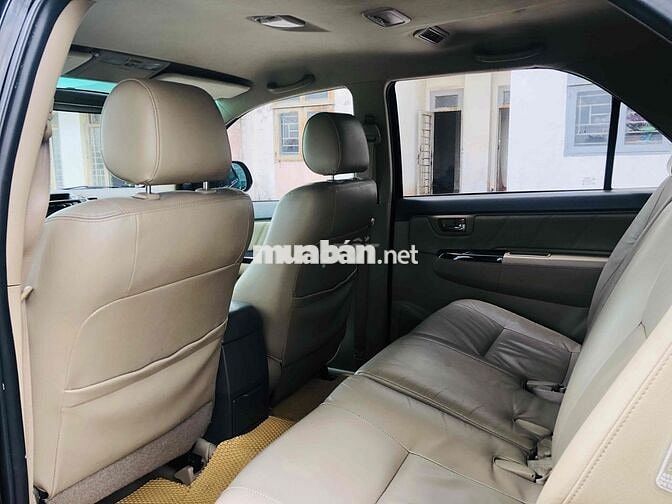 Toyota Fortuner 2013 2.7V 4x2 - 140000 km