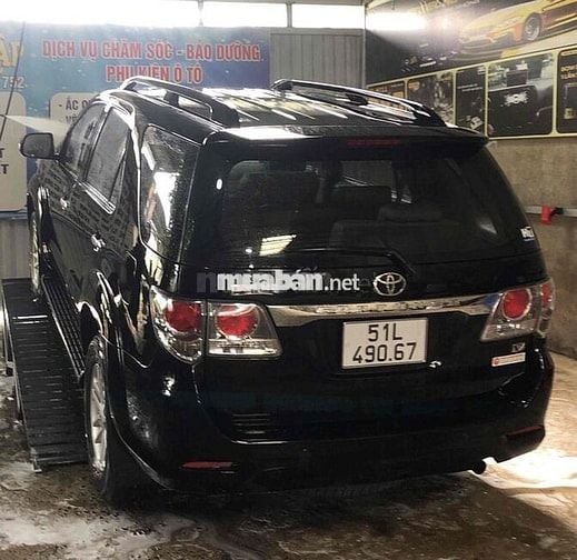 Toyota Fortuner 2013 2.7V 4x2 - 140000 km
