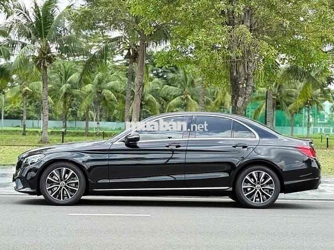 Mercedes Benz C Class 2019 C 200 - 9000 km