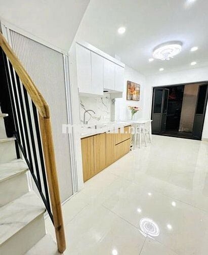 GĐ CHUYỂN VỀ LONG BIÊN CẦN BÁN NHÀ PHỐ TRUNG PHỤNG 32M 5T XÂY MỚI