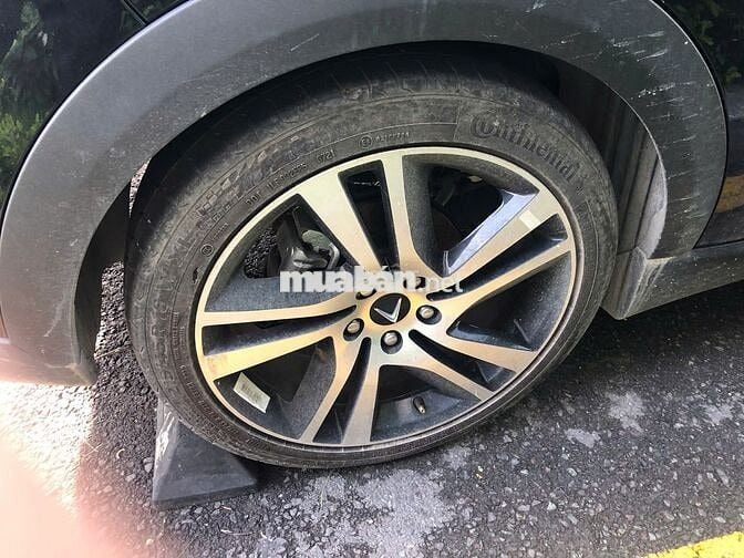 VinFast VFe34 2021 - 15000 km