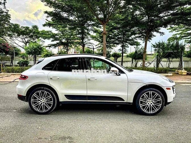 Porsche Macan S 3.0 V6 model 2015