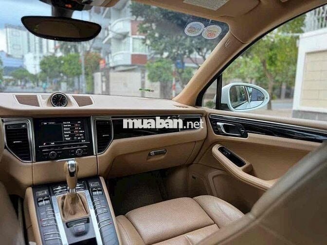 Porsche Macan S 3.0 V6 model 2015