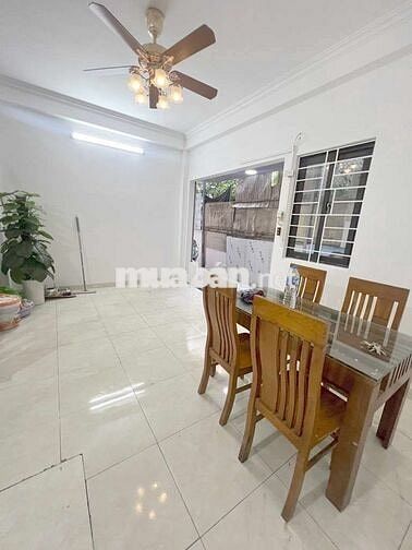Bán nhà phố Đàm Quang Trung chủ tự xây gần siêu thị Aeon Long Biên