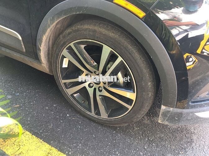 VinFast VFe34 2021 - 15000 km