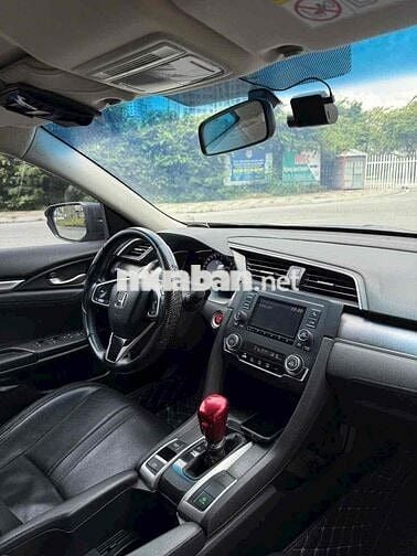 Honda Civic 2018 1.8 E - 114 km