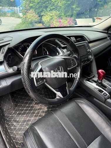 Honda Civic 2018 1.8 E - 114 km