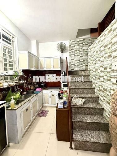 Nhà Trần Văn Giàu, Bình Tân, 34m², 4x9m, 2 Tầng, 2PN, giá chỉ hơn 2 tỷ