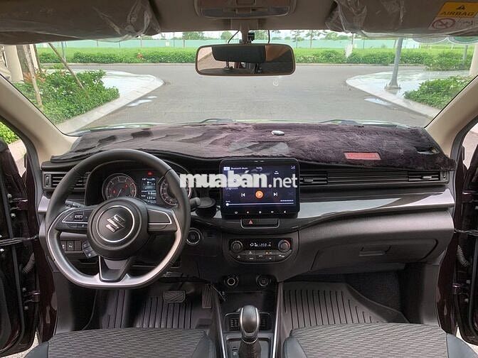 Xe gia đình Suzuki XL 7 2023 1.5 AT full hãng 1v