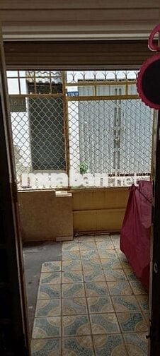 Bán Nhà hẽm cạn gần mặt tiền đường