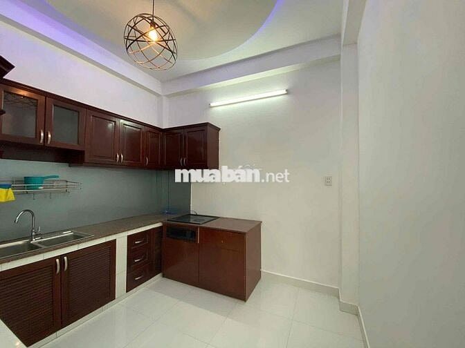 Nhà nguyên căn mới - đẹp, tại Phú Nhuận