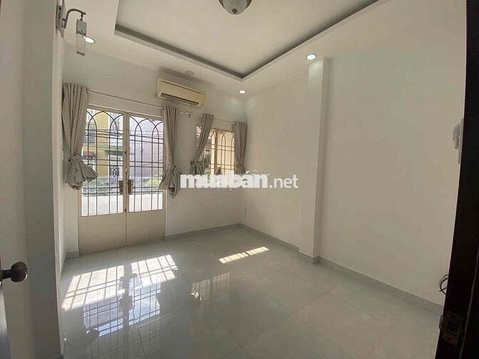 Nhà nguyên căn mới - đẹp, tại Phú Nhuận