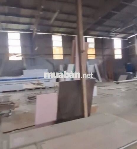 Cho thuê kho huyện Nhà Bè 1300m2 giá 60Tr trang bị pccc, đường cont