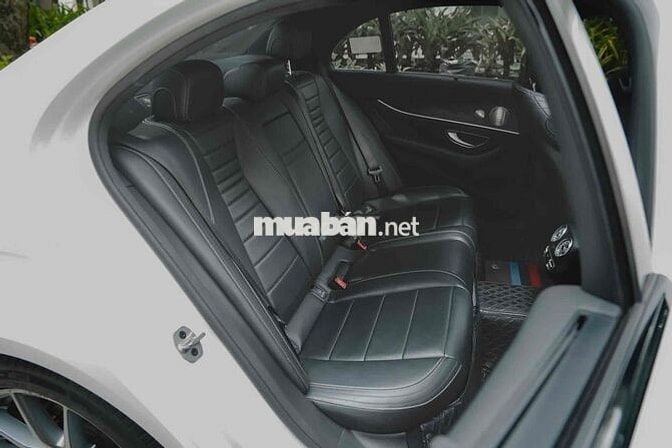 Mercedes E300 AMG V1 2022 Siu Đẹp