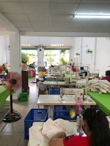 Cho thuê 2 kho xưởng 400 và 600m2. Gần UBND xã XTS hocmon