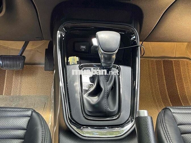 Kia Sonet 2024 - 6800 km