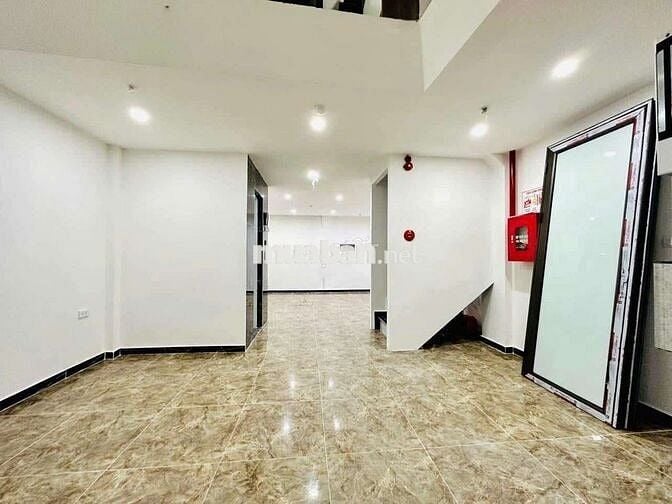 Siêu Hot CCMN 30m2 Full nội thất. Thang máy, Rộng thoáng tại Hào Nam