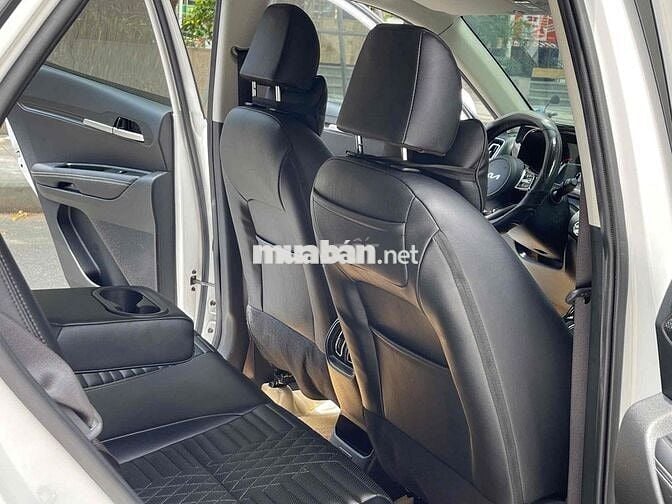 Kia Sonet 2024 - 6800 km