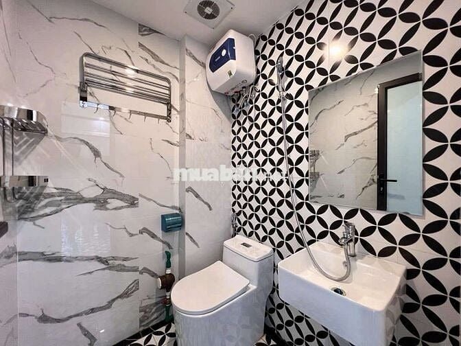 Siêu Hot CCMN 30m2 Full nội thất. Thang máy, Rộng thoáng tại Hào Nam
