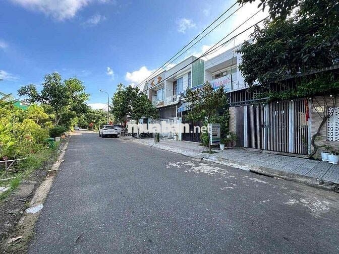 Chủ cần bán đất đường Lê Đỉnh lên nhà số 86 viê công viên, Aoen mall