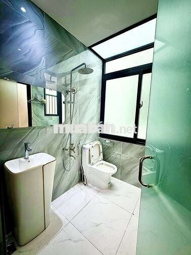 NHÀ 5TẦNG ĐẸP,FULL NT,HẺM VIP 8M,KHU PHÂN LÔ,NGUYỄN TƯ GIẢN P12 GÒVẤP