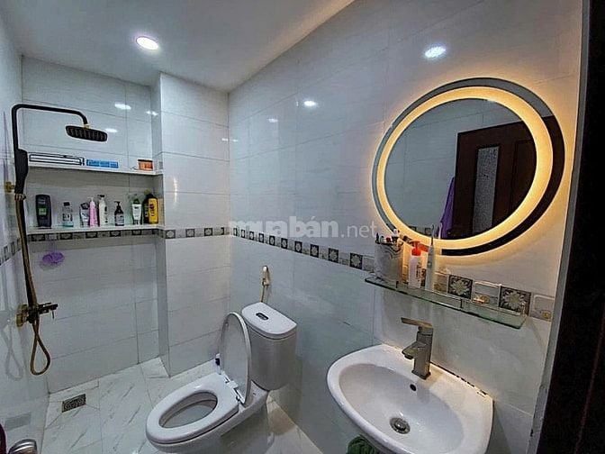 Chủ hạ giá bán gấp căn nhà 3/2 - Quận 10 - Giá hạ còn 5 tỷ 890