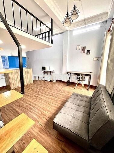 Phòng có gác Full Nội Thất, 30m2 gần ĐH Văn Lang, Dưới cầu Bình Lợi