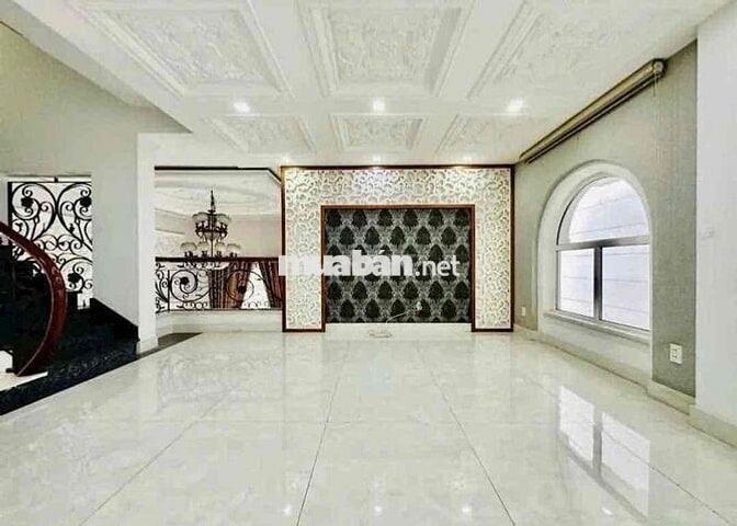 SIÊU PHẨM BIỆT THỰ CHO THUÊ 98A HOA LAN Q.PHÚ NHUẬN (10x18m) GIÁ TỐT