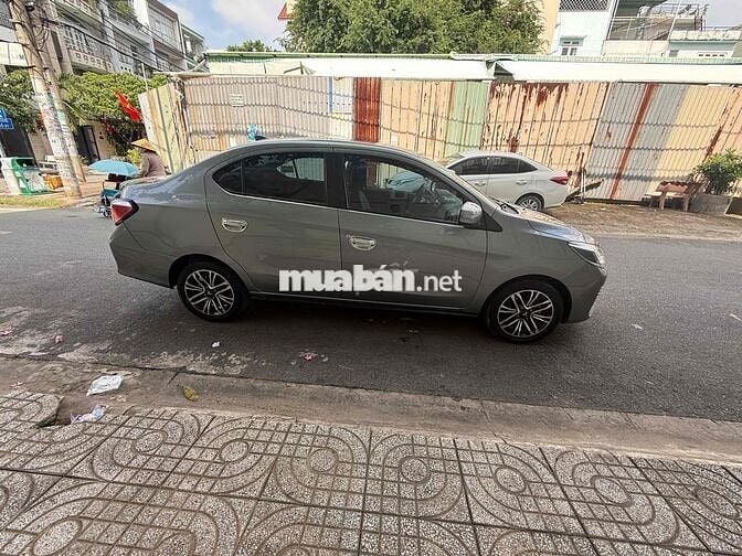 Mitsubishi Attrage 2021 Premium 1.2 CVT - 76000 km
