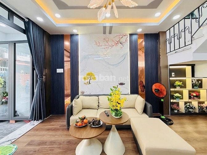 LÔ GÓC – OTÔ ĐẬU TRƯỚC NHÀ_49M_QUANG TRUNG_Gò Vấp