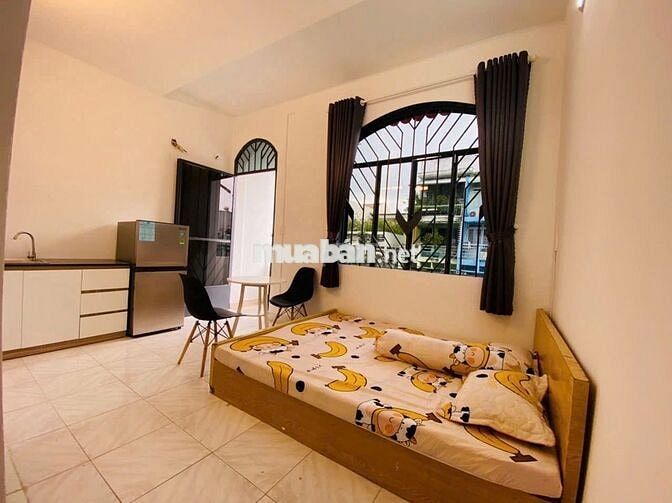 Phòng trọ giá rẻ ngay chợ Bà Chiểu full nội thất ban công rộng