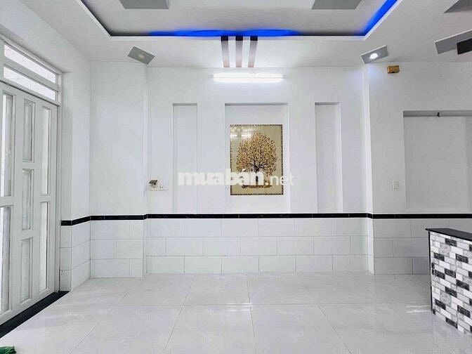 Nhà 3 lầu 4x18 hẻm 10m thông xe hơi để trong nhà