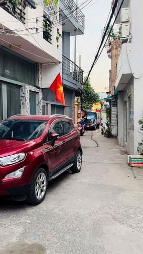 LÔ GÓC – OTÔ ĐẬU TRƯỚC NHÀ_49M_QUANG TRUNG_Gò Vấp