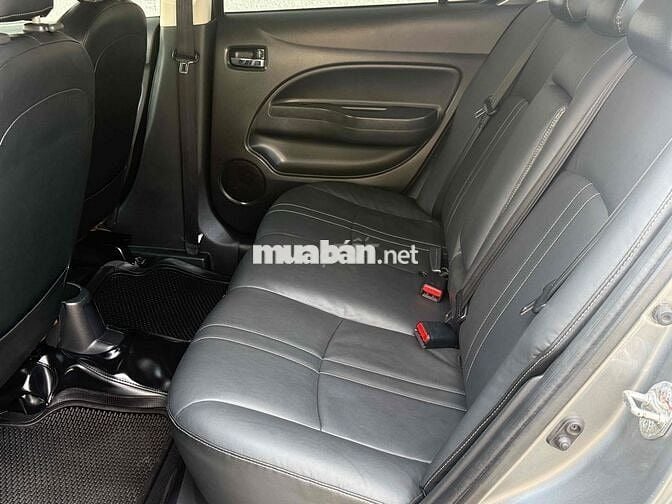 Mitsubishi Attrage 2021 Premium 1.2 CVT - 76000 km