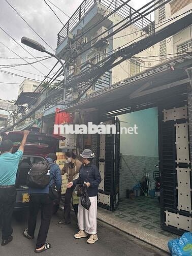 CHO THUÊ NGUYÊN CĂN HẺM XE HƠI 4 PN LÊ VĂN LƯƠNG QUẬN 7