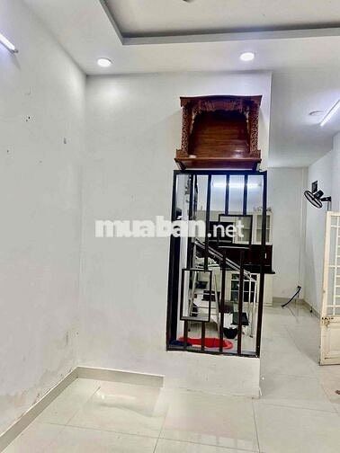 🏡Cho thuê nhà hẻm đường Hưng Phú  q8   Gần cầu chữ  Y nhà có 2 lối ra