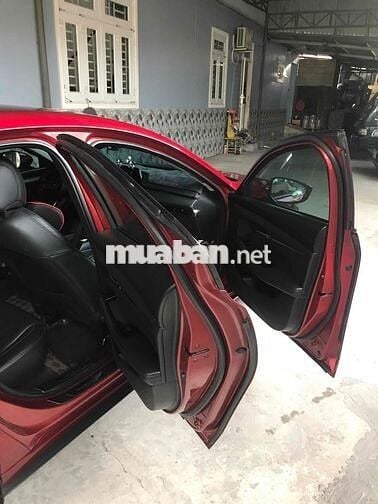 Mazda 3 2022 1.5L Luxury - 80000 km