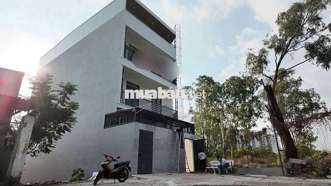_💥 cần bán căn nhà 1 trệt 3 lầu . Địa chỉ: TP Thủ Đức, TP Hồ Chí Minh