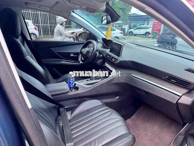 Peugeot 5008 2018 1.6L Turbo - 80000 km